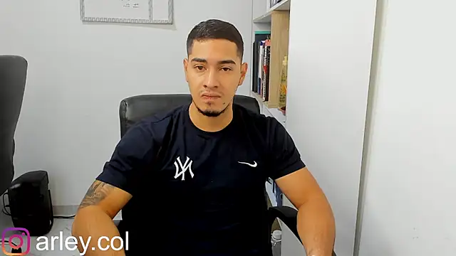 Snapshot of Dimitri_Colleman chatting on 02/01/25, 06:43 Dimitri Colleman online show from 02/01/25, 06:43