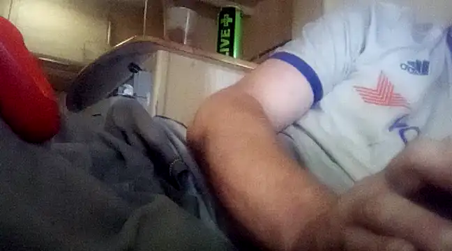 Snapshot of Skody31 chatting on 01/10/25, 09:31 Skody31 online show from 01/10/25, 09:31