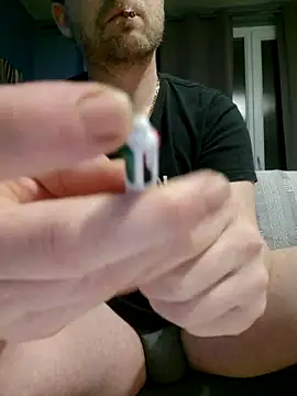 tom sauwer online show from 03/21/26, 01:40