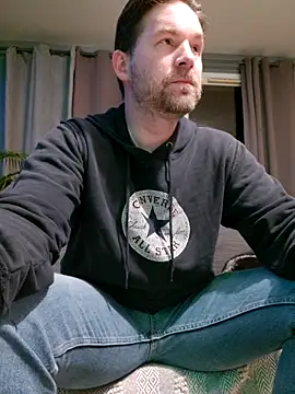 tom sauwer online show from 11/08/25, 09:07