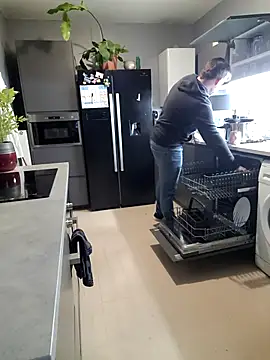 tom sauwer online show from 11/17/25, 09:52