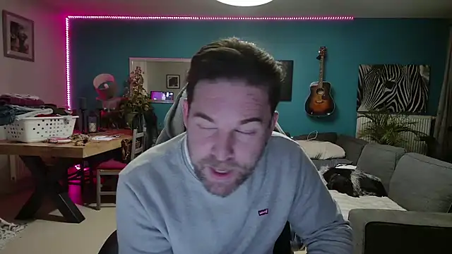 tom sauwer online show from 09/30/25, 08:37