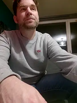 tom sauwer online show from 10/25/25, 08:42