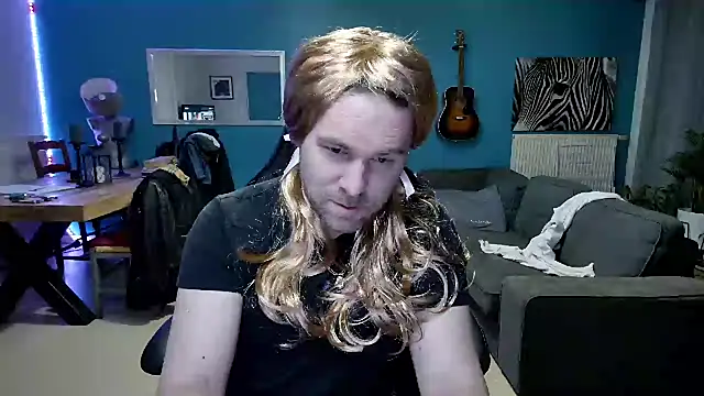 tom sauwer online show from 03/04/25, 07:43