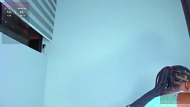 Sofi Smiley online show from 02/25/26, 01:06