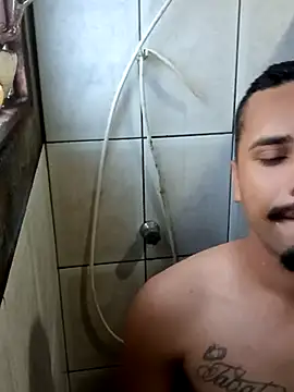 garoto1997 online show from 10/25/25, 07:47