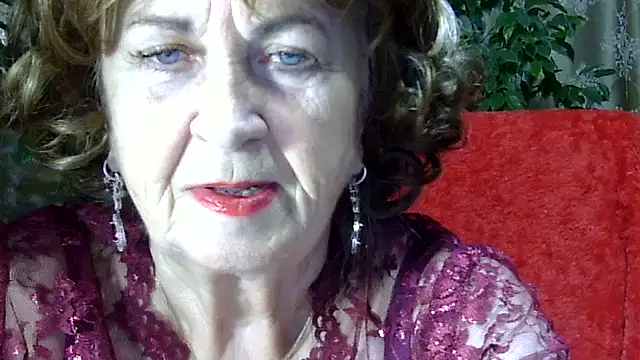 Emma52610 online show from 11/26/25, 04:07