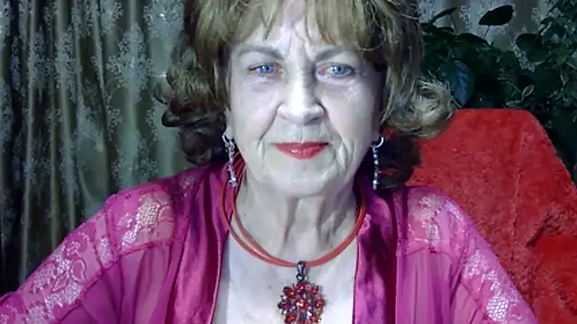 Snapshot of Emma52610 chatting on 04/08/26, 05:14 Emma52610 online show from 04/08/26, 05:14