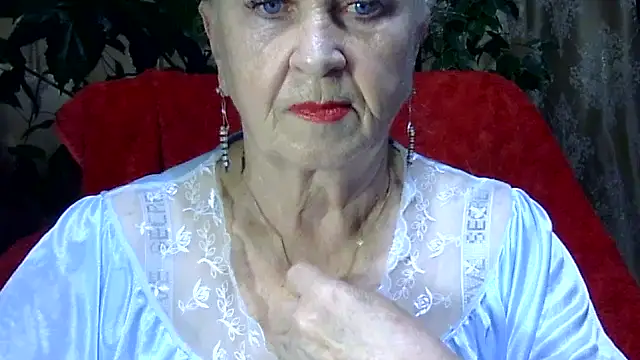 Emma52610 online show from 11/18/25, 07:33