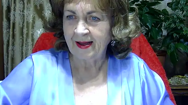 Snapshot of Emma52610 chatting on 02/28/26, 04:17 Emma52610 online show from 02/28/26, 04:17