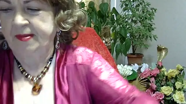 Snapshot of Emma52610 chatting on 05/09/26, 05:33 Emma52610 online show from 05/09/26, 05:33