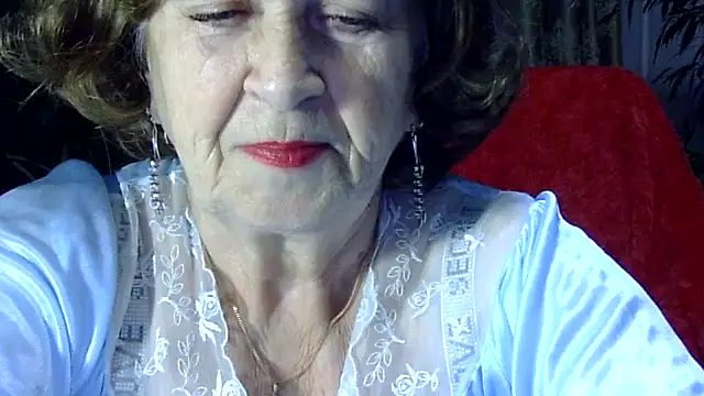 Emma52610 online show from 11/21/25, 05:01