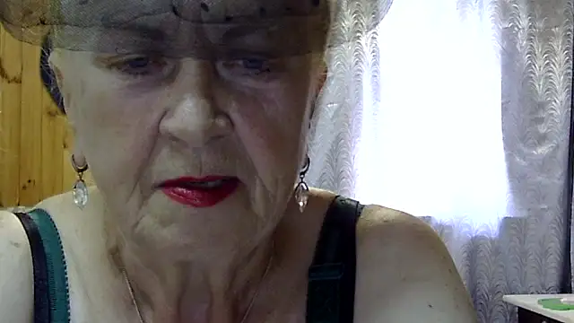 Emma52610 online show from 09/12/25, 11:10