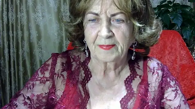 Snapshot of Emma52610 chatting on 04/16/26, 04:41 Emma52610 online show from 04/16/26, 04:41