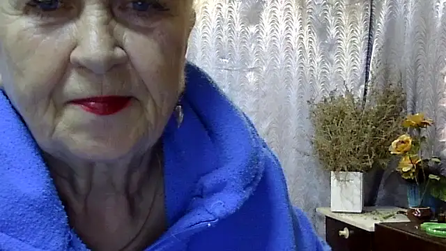 Emma52610 online show from 10/19/25, 05:26