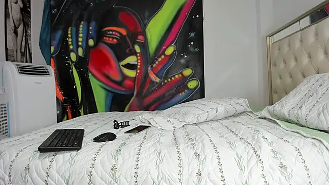 luna sexxy online show from 12/01/25, 03:51