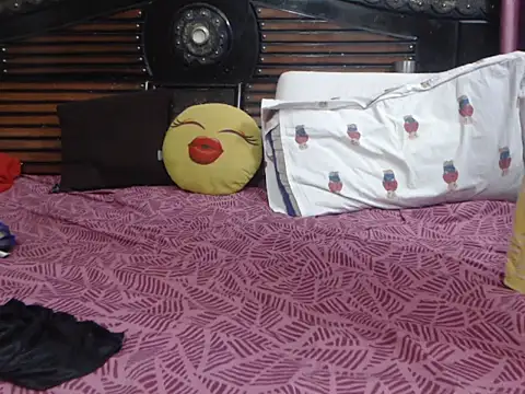 prettyindiandoll online show from 04/01/26, 04:03