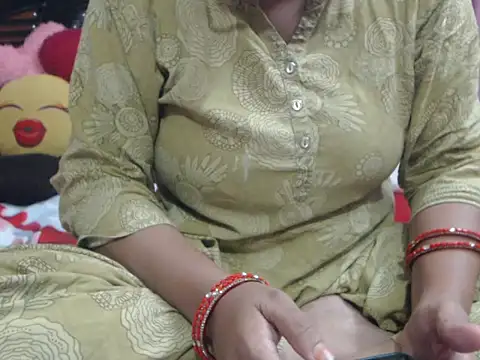 Snapshot of prettyindiandoll chatting on 05/05/26, 03:42 prettyindiandoll online show from 05/05/26, 03:42
