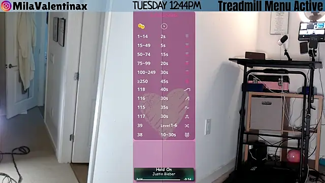 MilaValentina online show from 04/14/26, 04:45