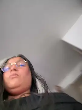 DannaaMeliza online show from 03/19/25, 09:49