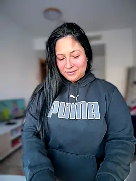 DannaaMeliza online show from 11/29/25, 10:59