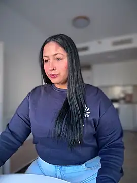 DannaaMeliza online show from 11/28/25, 12:16