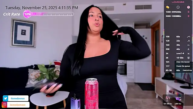 DannaaMeliza online show from 11/25/25, 03:12