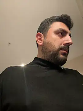 Snapshot of Emircan34 chatting on 01/18/26, 01:53 Emircan34 online show from 01/18/26, 01:53