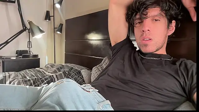 Snapshot of beranco19 chatting on 02/05/26, 06:26 beranco19 online show from 02/05/26, 06:26