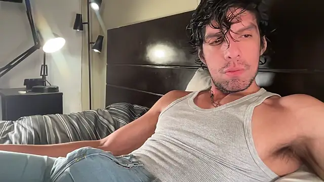 Snapshot of beranco19 chatting on 02/19/26, 02:08 beranco19 online show from 02/19/26, 02:08