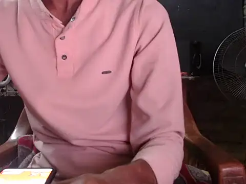 Snapshot of ThethunderPo chatting on 03/02/25, 10:16 ThethunderPo online show from 03/02/25, 10:16