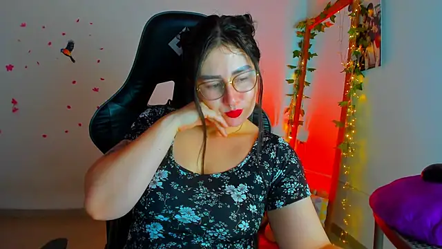 Susan Foxx online show from 12/01/25, 07:26