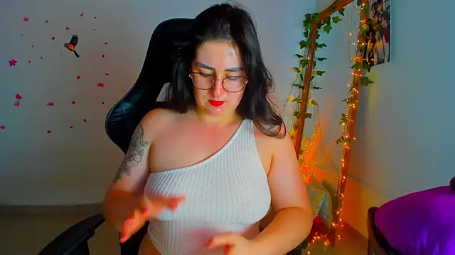 Susan Foxx online show from 11/06/25, 07:51