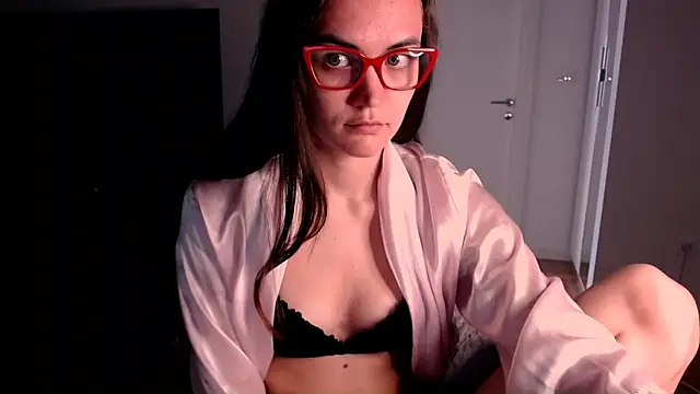 EvelynGG online show from 05/19/26, 11:28