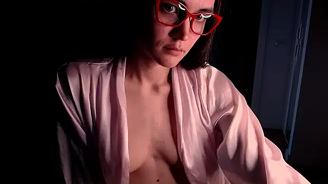 EvelynGG online show from 03/06/26, 11:49