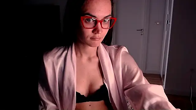 EvelynGG online show from 05/22/26, 10:57