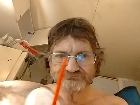 ROBERT0516 online show from 10/22/25, 04:12