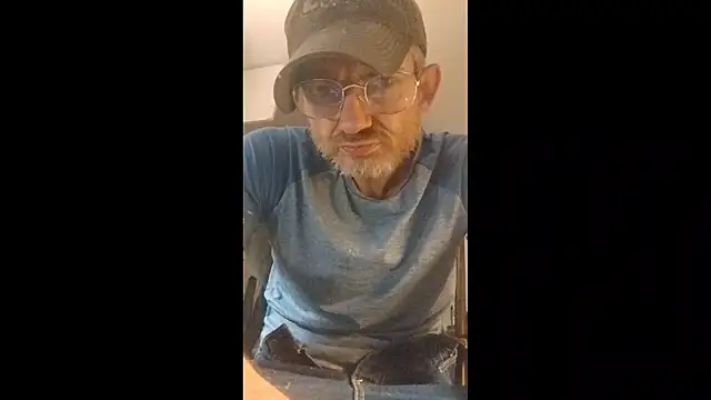 ROBERT0516 online show from 11/30/25, 04:08