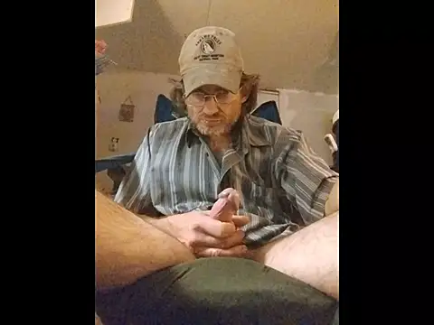 ROBERT0516 online show from 10/19/25, 05:05