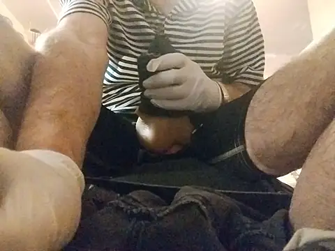 ROBERT0516 online show from 12/15/25, 06:14