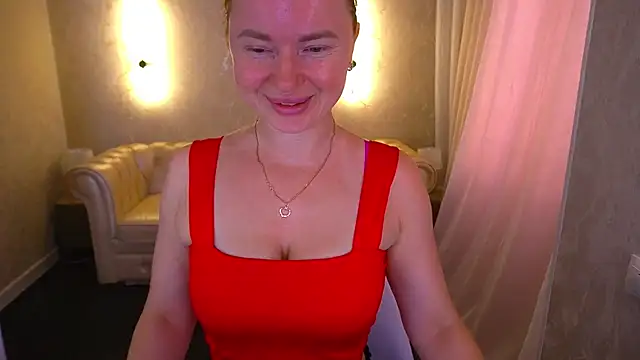 Snapshot of MiaRedFox chatting on 07/04/26, 12:32 MiaRedFox online show from 07/04/26, 12:32