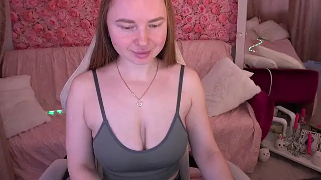 MiaRedFox online show from 03/06/26, 06:41