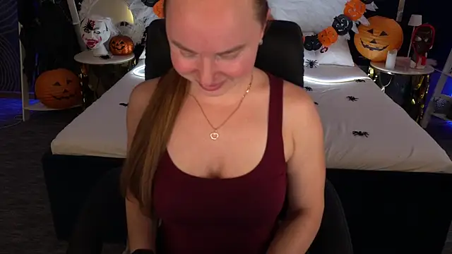 MiaRedFox online show from 11/01/25, 01:27