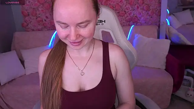 MiaRedFox online show from 03/28/26, 01:12