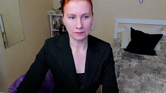 FoxySophia online show from 10/21/25, 10:03