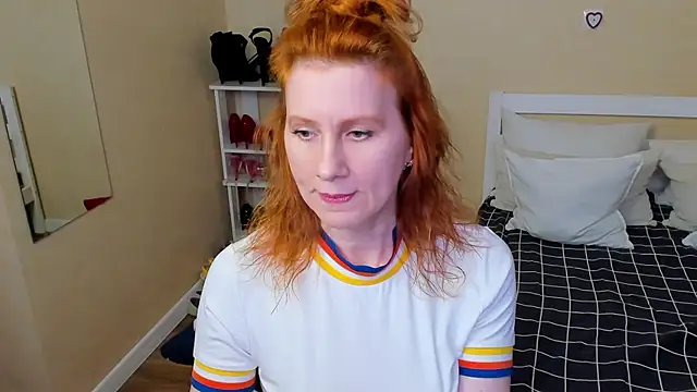 FoxySophia online show from 12/01/25, 10:38