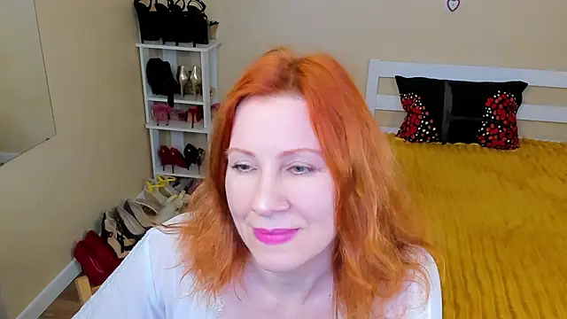 Snapshot of FoxySophia chatting on 07/04/26, 08:35 FoxySophia online show from 07/04/26, 08:35