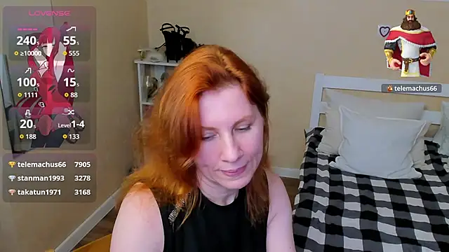 FoxySophia online show from 10/30/25, 01:37