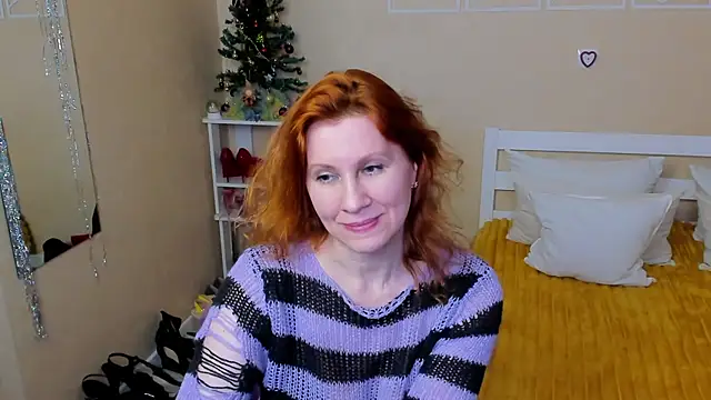 FoxySophia online show from 12/19/25, 11:51