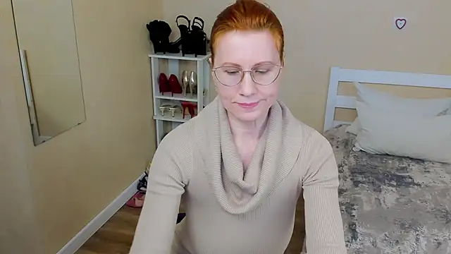 Snapshot of FoxySophia chatting on 03/16/26, 05:44 FoxySophia online show from 03/16/26, 05:44